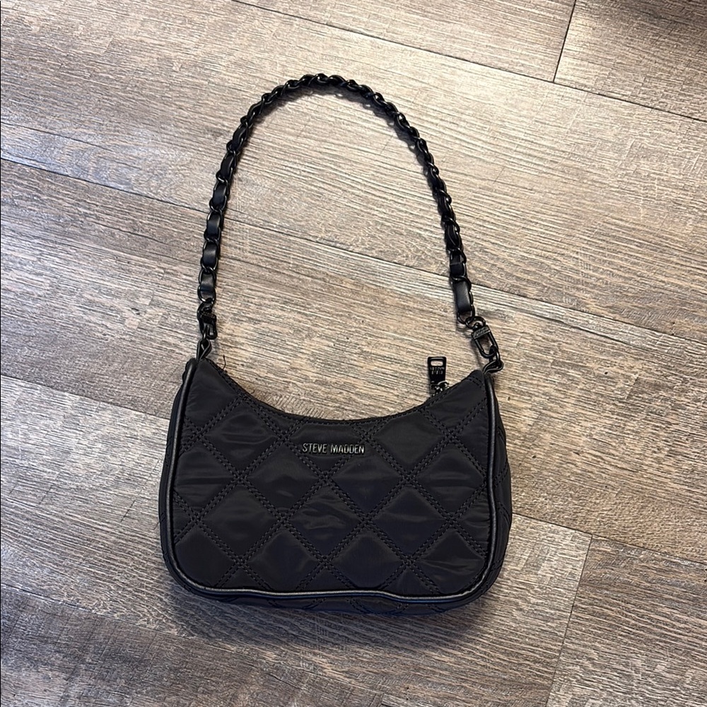Steve Madden Black Quilted Shoulder Bag